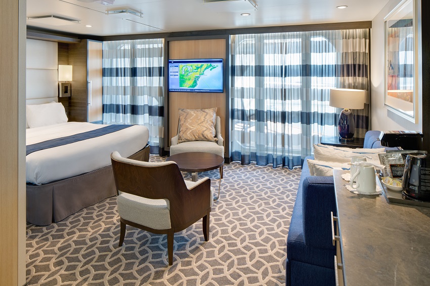 Ovation of the Seas I Junior Suite