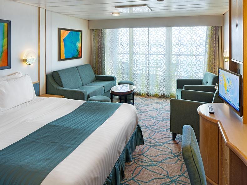 Grandeur of the Seas I Junior Suite