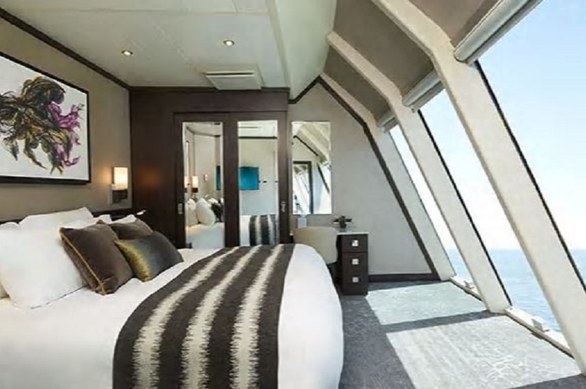 Norwegian Star I Deluxe Owner's Suite 