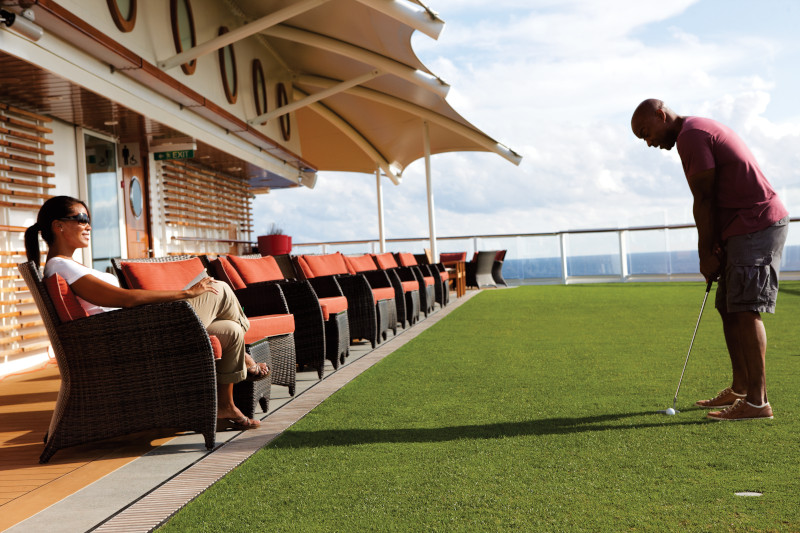 Golf, Celebrity Equinox