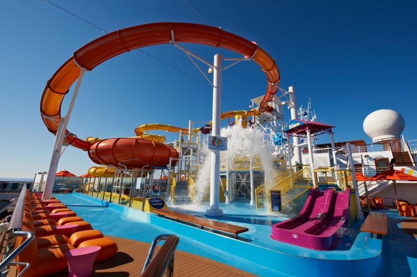 Carnival Breeze I Water Works