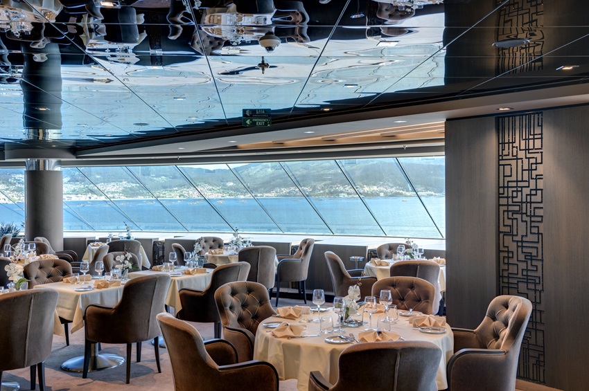 MSC Meraviglia I Yacht Club Restaurant