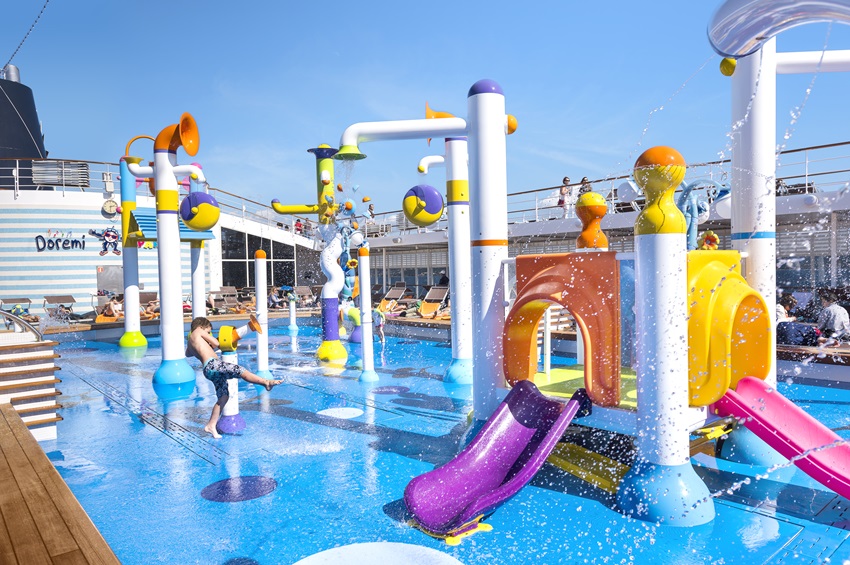 MSC Sinfonia I Dorimi Splash Park