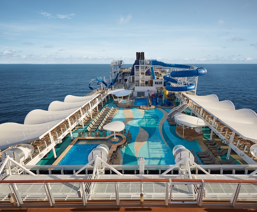 Norwegian Joy I Pool Deck