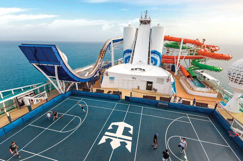 Liberty of the Seas I Basketballcourt